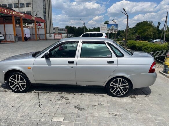 2007 Lada (ВАЗ) Priora I, серый, 400000 рублей - вид 3