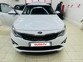 2019 Kia Optima IV Рестайлинг, белый, 1599999 рублей, вид 2