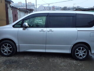 2012 Toyota Voxy II (R70) Рестайлинг, серый, 1600000 рублей, вид 4