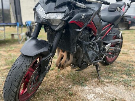 2021 Kawasaki Z 900, чёрный, 950000 рублей, вид 1