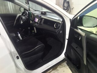 2013 Toyota RAV4 IV (XA40), белый, 2350000 рублей, вид 4