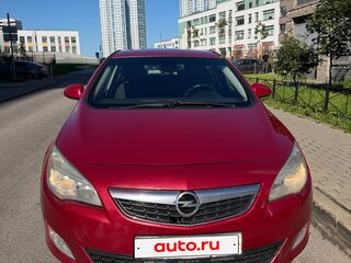 2011 Opel Astra J, красный, 555000 рублей, вид 1