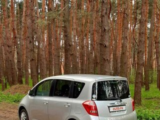 2007 Toyota Ractis I, серебристый, 750000 рублей, вид 3