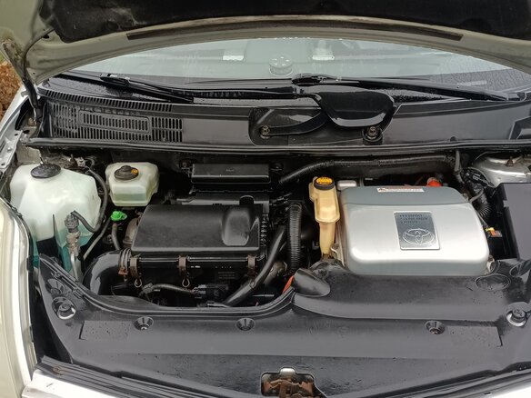 2005 Toyota Prius II (XW20), серебристый, 350000 рублей - вид 7