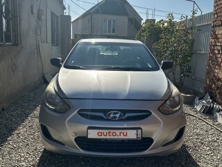 2014 Hyundai Solaris I, серебристый, 700000 рублей, вид 1