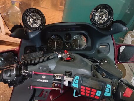 1998 Honda ST 1100, красный, 360000 рублей, вид 4