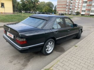 1988 Mercedes-Benz W124 230, чёрный, 360000 рублей, вид 4