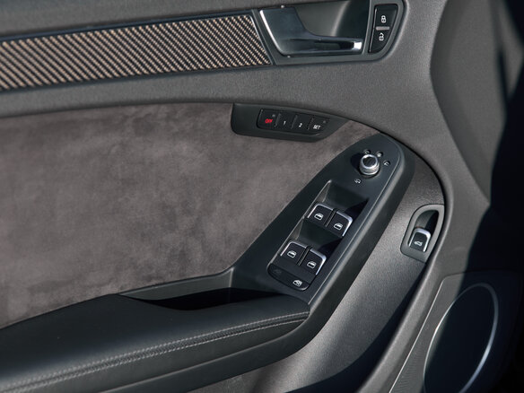 2013 Audi RS 4 III (B8), чёрный, 4900000 рублей - вид 15
