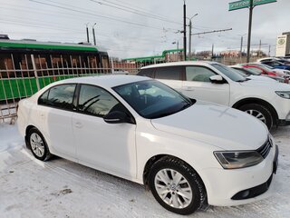 2014 Volkswagen Jetta VI, белый, 1300000 рублей, вид 3