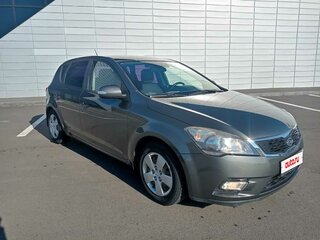 2011 Kia Ceed I Рестайлинг, серебристый, 850000 рублей, вид 1