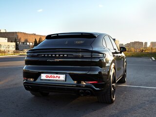 2025 Porsche Cayenne S E-Hybrid Coupé III Рестайлинг, чёрный, 17900000 рублей, вид 4