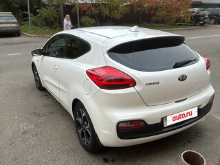 2017 Kia Ceed II Рестайлинг, белый, 1200000 рублей, вид 5