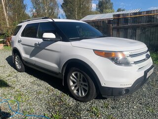 2013 Ford Explorer V, белый, 1800000 рублей, вид 2