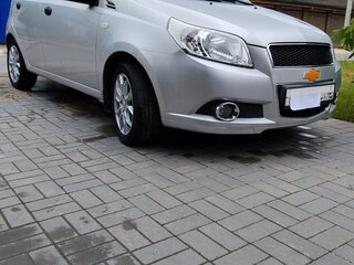 2010 Chevrolet Aveo I Рестайлинг, серебристый, 395000 рублей, вид 3