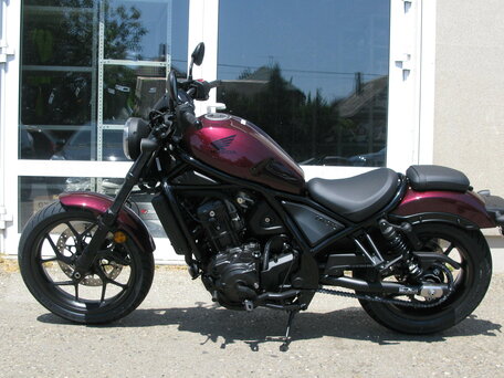 2021 Honda CMX 1100 Rebel, пурпурный, 1350000 рублей, вид 2