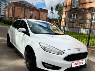 2018 Ford Focus III Рестайлинг, белый, 800000 рублей, вид 1