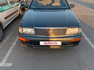 1994 Toyota Crown IX (S140), зелёный, 490000 рублей, вид 3