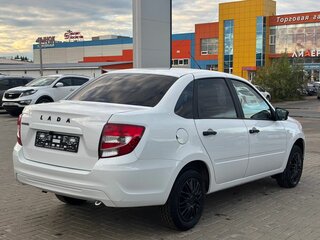 2025 Lada (ВАЗ) Granta I Рестайлинг, белый, 800000 рублей, вид 4