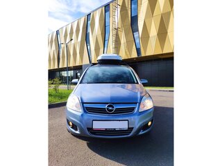 2008 Opel Zafira B Рестайлинг, серебристый, 699000 рублей, вид 2