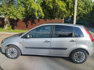 2006 Ford Fiesta Mk5, серебристый, 230000 рублей, вид 3