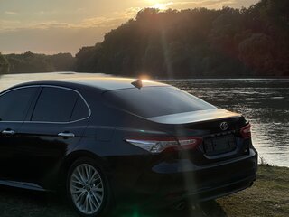 2018 Toyota Camry VIII (XV70), синий, 2870000 рублей, вид 4
