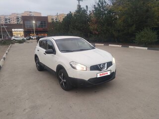 2012 Nissan Qashqai I Рестайлинг, белый, 950000 рублей, вид 3