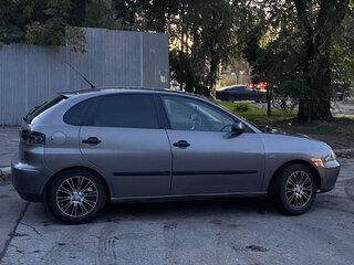 2003 SEAT Ibiza III, серый, 280000 рублей, вид 4