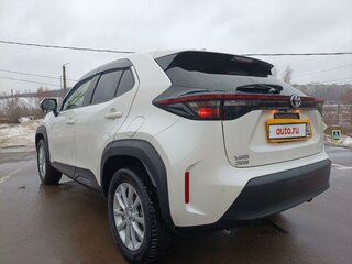 2021 Toyota Yaris Cross I, белый, 2250000 рублей, вид 4