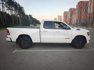 2022 Ram 1500 Quad Cab V, белый, 3630000 рублей, вид 3