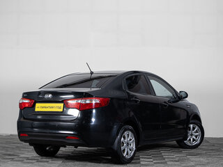2013 Kia Rio III, чёрный, 800000 рублей, вид 4