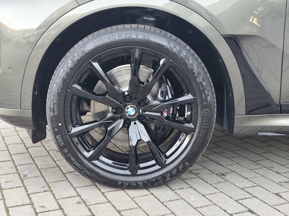 2026 BMW X7 40d I (G07) Рестайлинг, зелёный, 17349000 рублей - вид 6