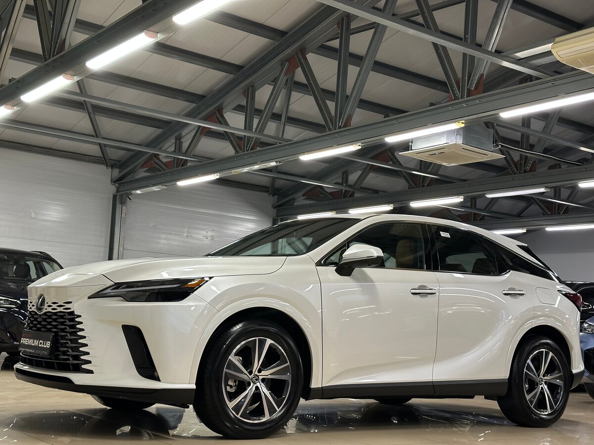 Открыть фотографии: Lexus RX V