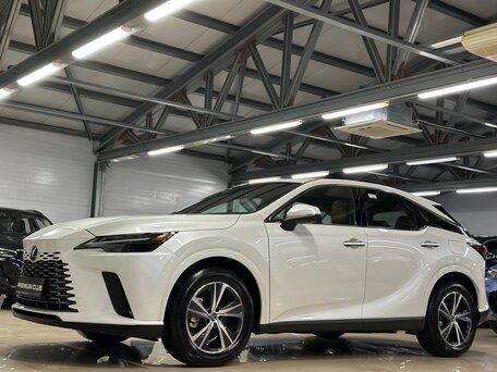 Lexus RX V