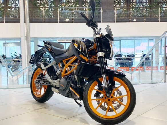 2014 KTM 390 Duke, чёрный - вид 5