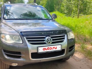 2009 Volkswagen Touareg I Рестайлинг, серый, 1450000 рублей, вид 1