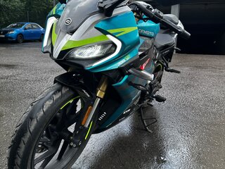 2022 CFMoto 300SR, синий, 305000 рублей, вид 2