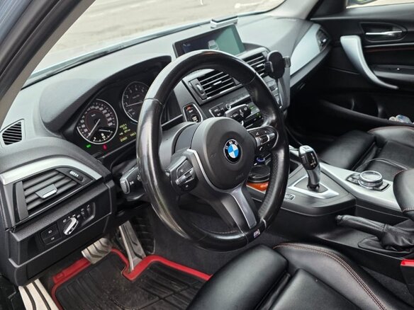 2012 BMW 1 серии 118i II (F20/F21), голубой, 1260000 рублей - вид 17