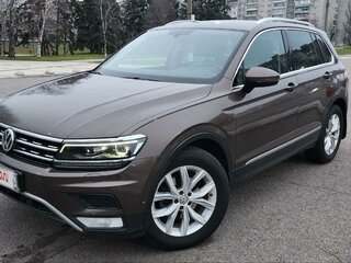 2017 Volkswagen Tiguan II, коричневый, 2900000 рублей, вид 1