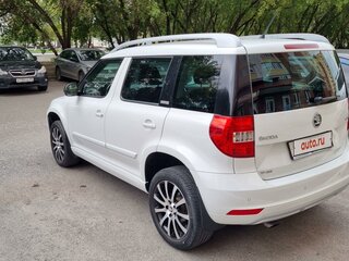 2015 Skoda Yeti I Рестайлинг, белый, 1650000 рублей, вид 4
