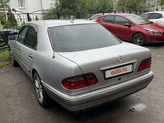 1998 Mercedes-Benz E-Класс 430 II (W210, S210), серый, 1090000 рублей, вид 5