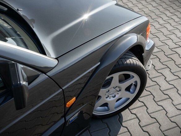 1990 Mercedes-Benz 190 (W201), чёрный - вид 9