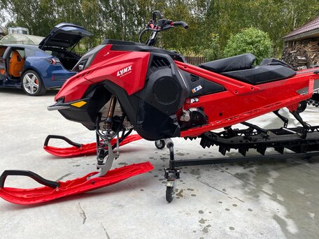 2023 BRP Lynx Shredder RE 850 E-TEC Turbo R, красный, 2399000 рублей, вид 2