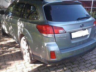 2011 Subaru Outback IV, серый, 1700000 рублей, вид 4
