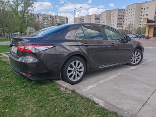 2019 Toyota Camry VIII (XV70), коричневый, 1899000 рублей, вид 4