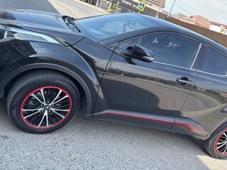 2018 Toyota C-HR I, чёрный, 2300000 рублей, вид 2