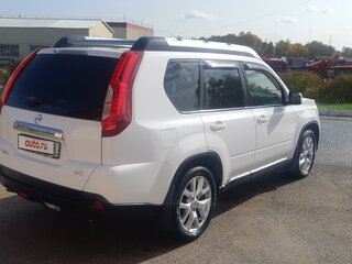 2011 Nissan X-Trail II Рестайлинг, белый, 1500000 рублей, вид 3