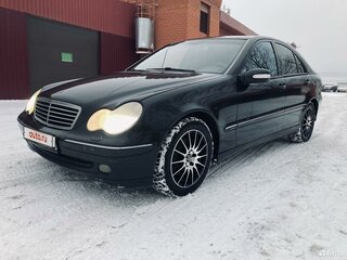 2000 Mercedes-Benz C-Класс 200 II (W203), чёрный, 595000 рублей, вид 1