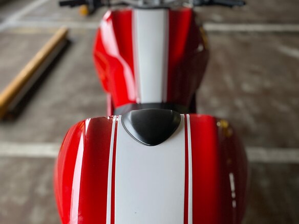 2012 Ducati Monster 1100, красный - вид 5