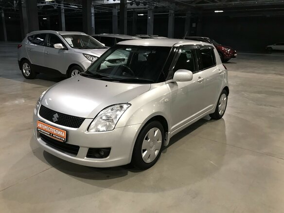 2009 Suzuki Swift III, серый