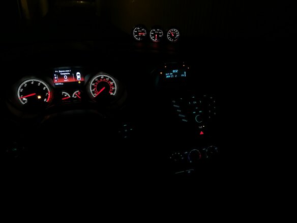 2013 Ford Focus III, красный, 1095000 рублей - вид 8